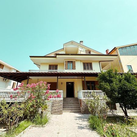 Vizion Hotel Shkodër Extérieur photo
