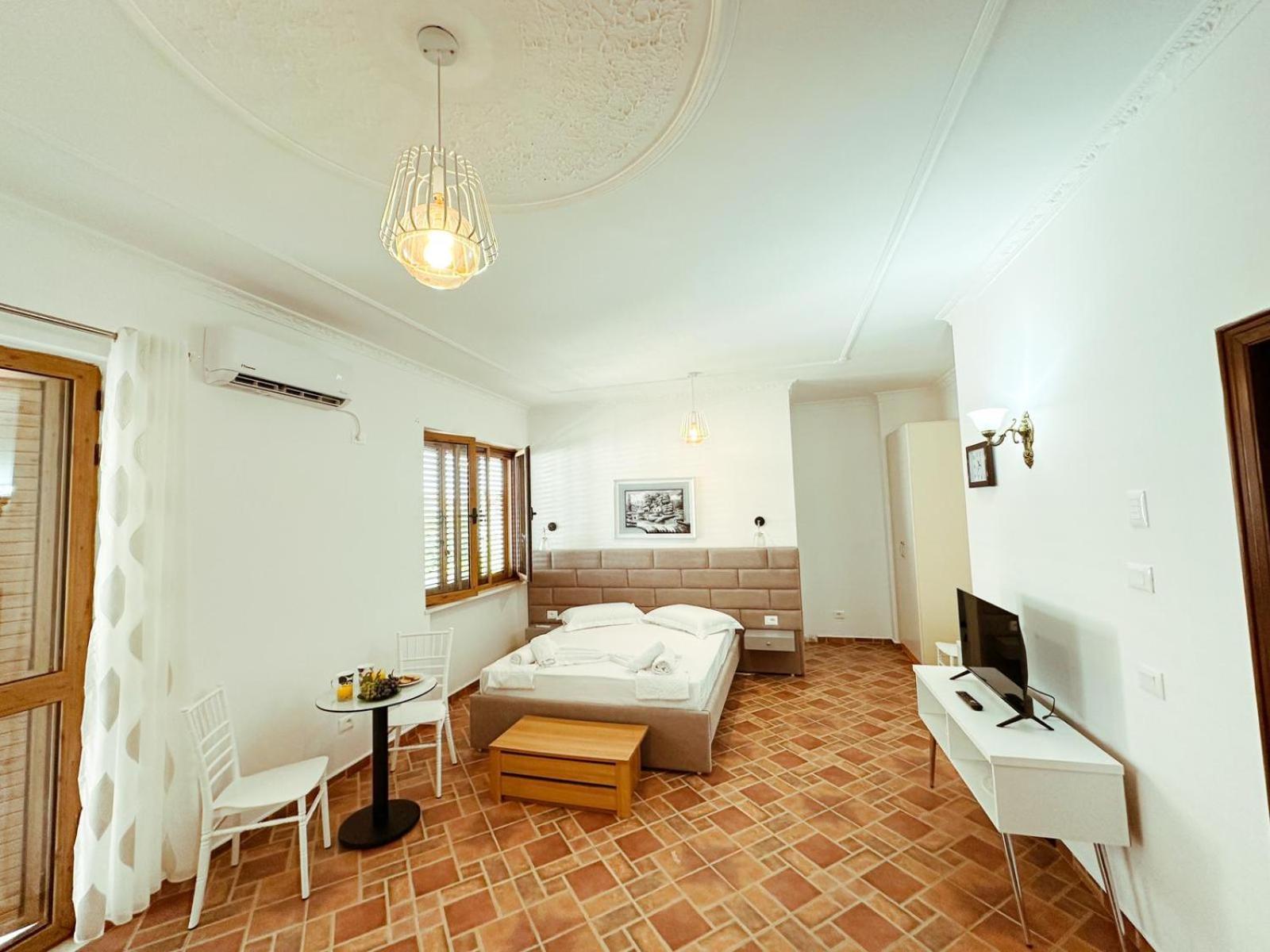 Vizion Hotel Shkodër Extérieur photo